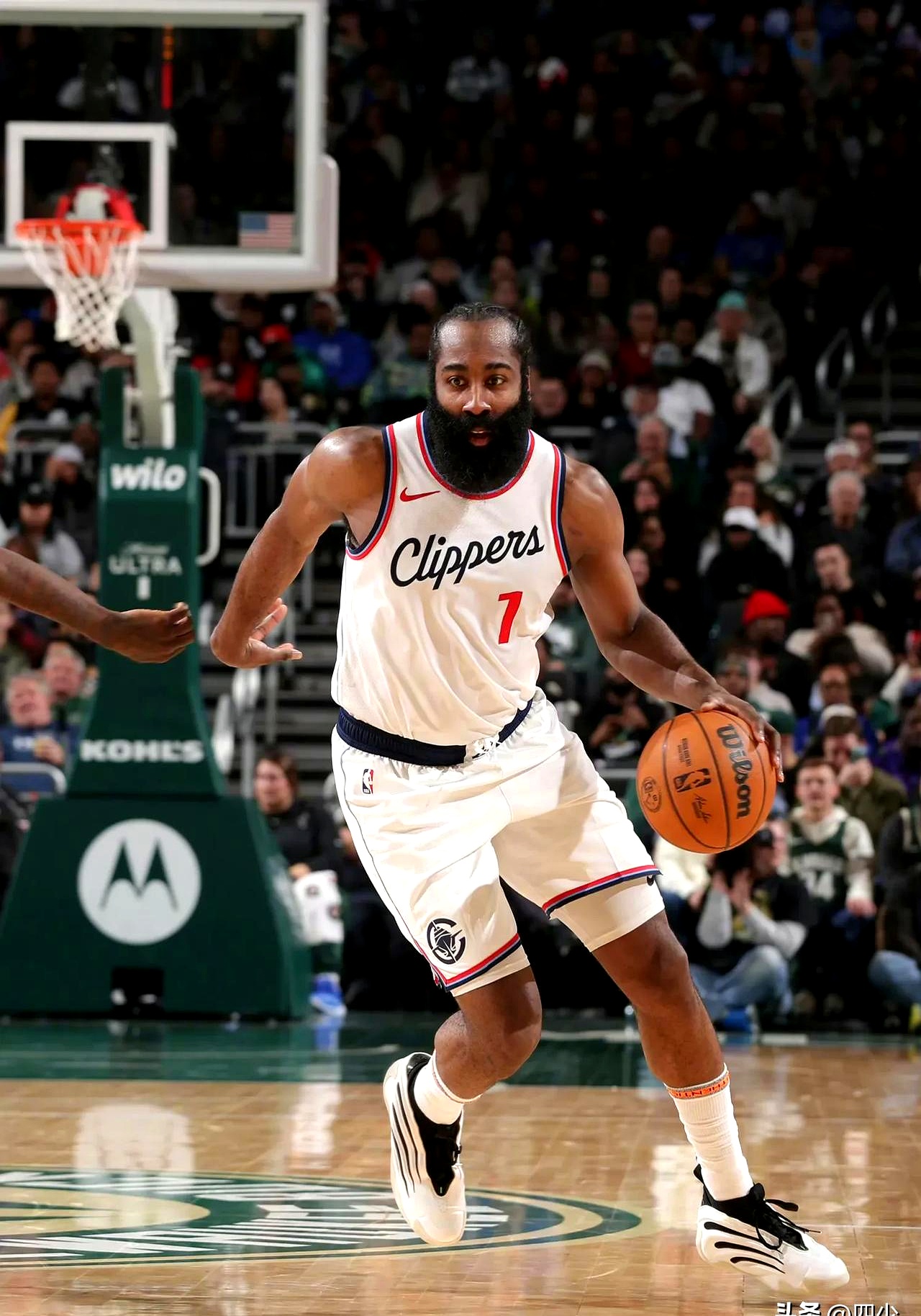 爱游戏中国官方平台快船队季后赛出局，主帅宣布引咎辞职，东西游戏其实部门部分.