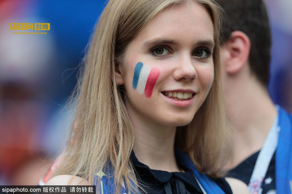 爱游戏体育登录入口Doinb迎来十二赛季高光表现，法国队球迷沸腾！(doinb2021mvp)